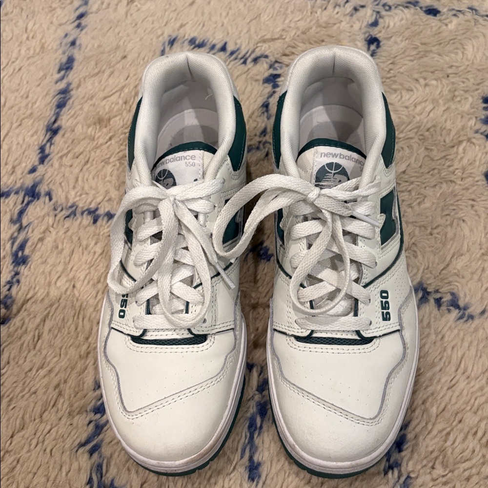 New Balance 550 size 8 - Picture 3 of 7